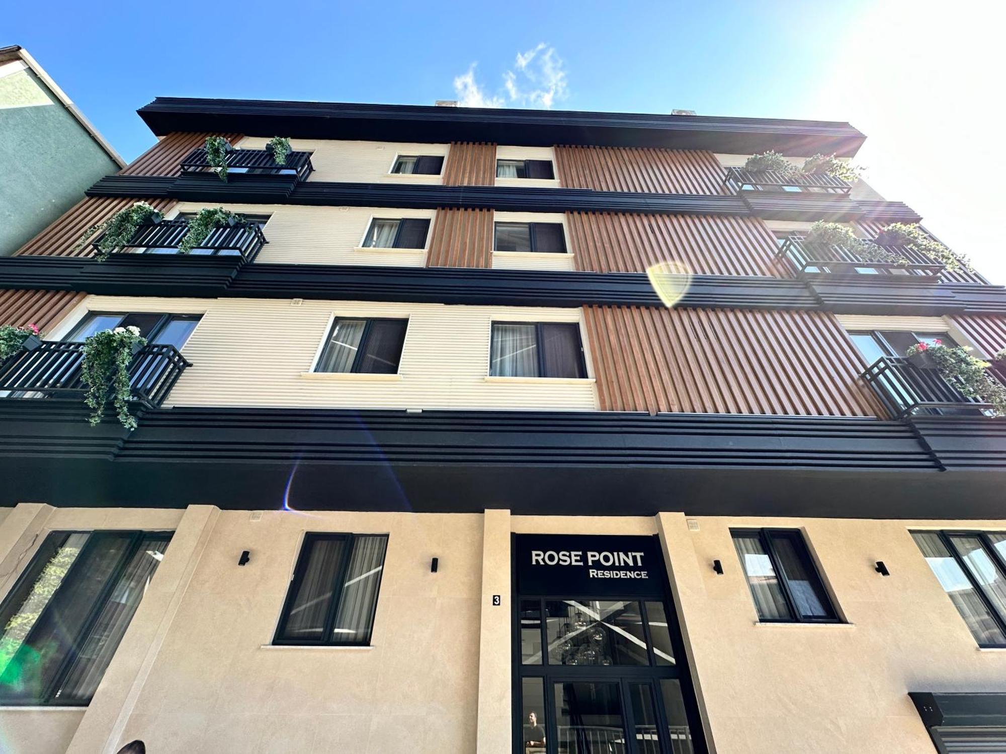 Rose Point Residence — Photos 2